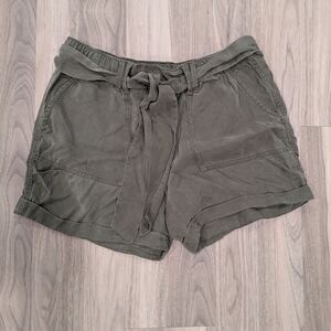 Lucky Brand Olive Green Women's High Rise Cargo Shorts, Size Medium